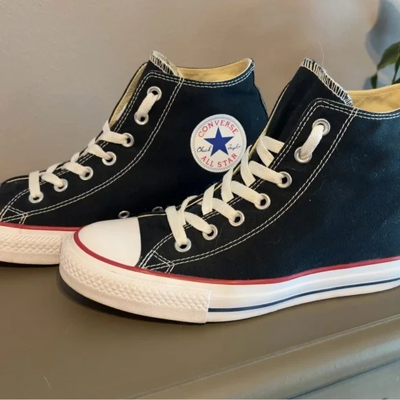 Women’s All-Star, Chuck Taylor Wedge Size 10 - Picture 4 of 8